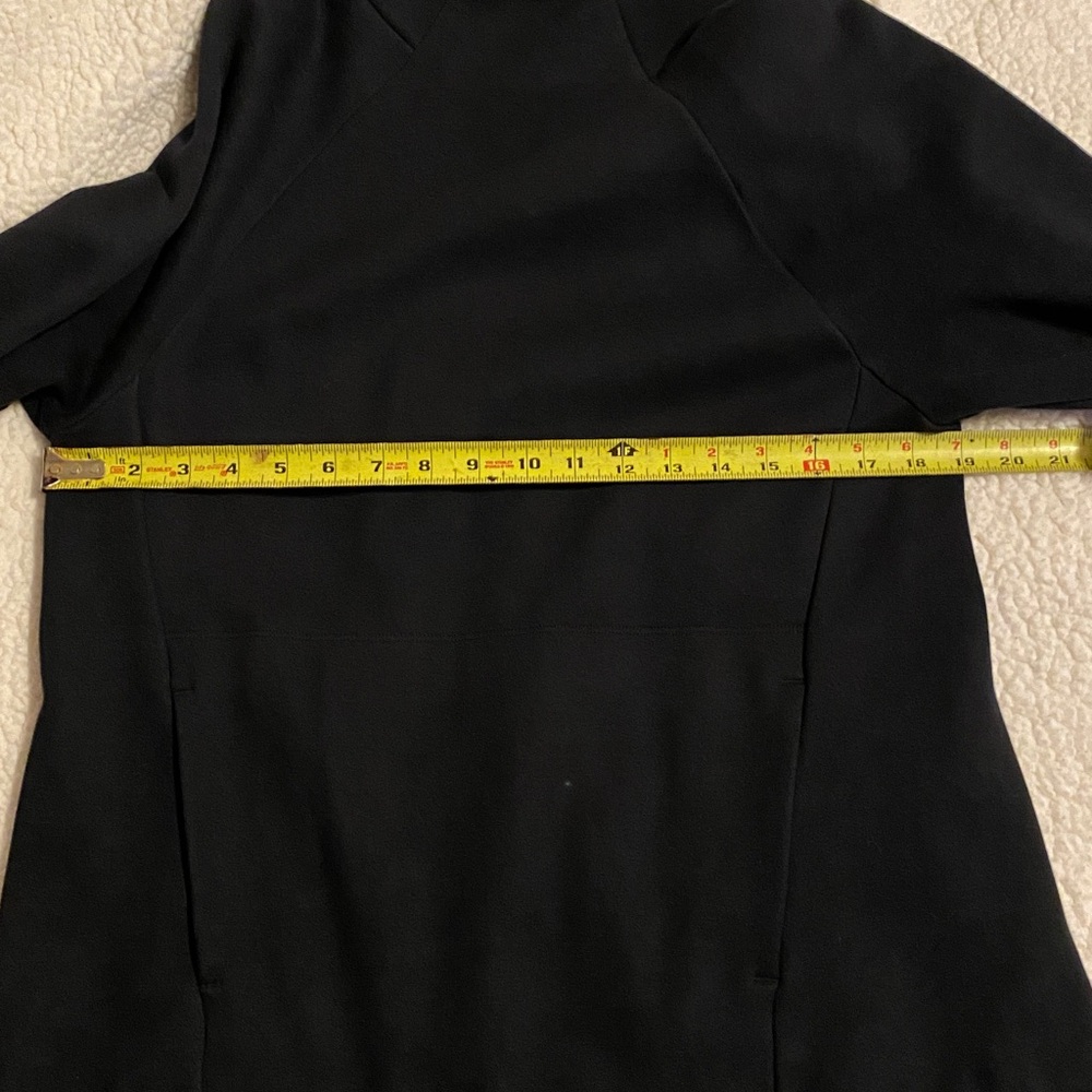 Fablethics Turtle Neck Sweater - Picture 6 of 9